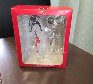 Hallmark Keepsake Disney Star Wars and Marvel Heroes Ornament Box - 2023